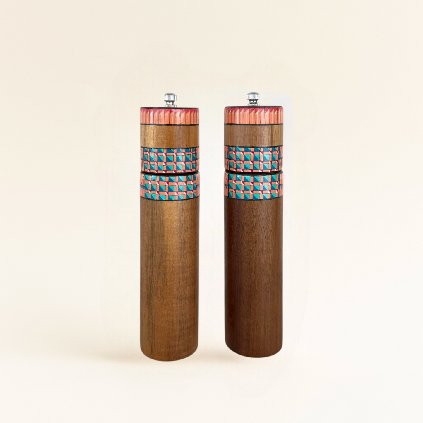 SALERO Y PIMENTERO BRIANA